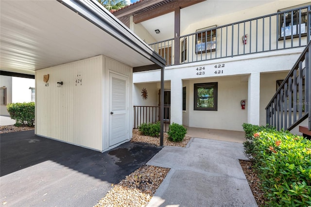 view of entrance to property