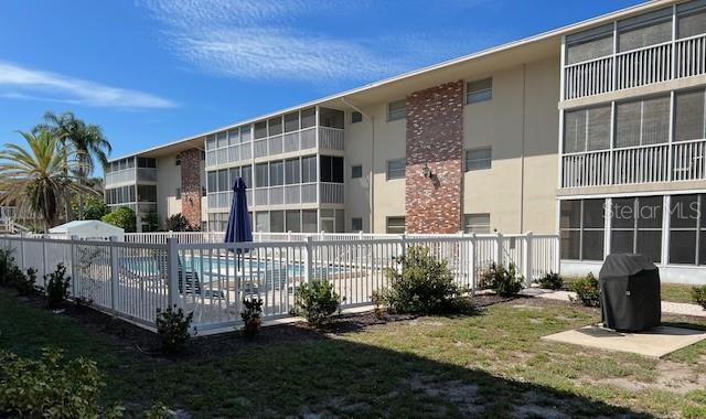 3751 S School Ave Unit 29, Sarasota, FL 34239 - view of community pool