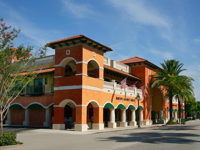 view of building exterior