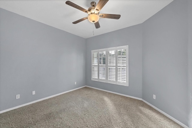 unfurnished room featuring carpet flooring and ceiling fan