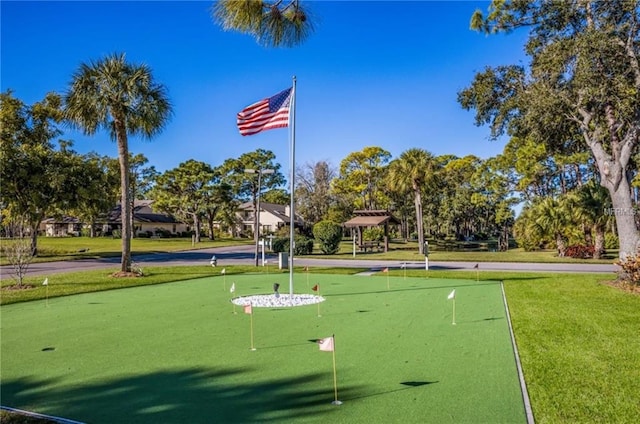 3711 Pinecone Ct Unit 168, Sarasota, FL 34238 - surrounding community with a putting green and a yard