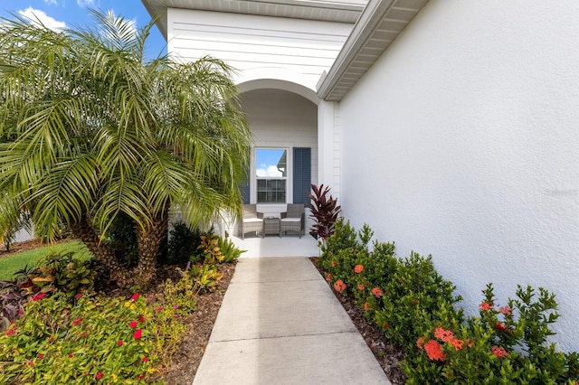 14538 Barefoot Ln, Parrish, FL 34219 - entrance to property featuring stucco siding