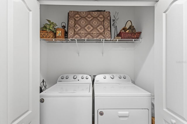 14538 Barefoot Ln, Parrish, FL 34219 - washroom featuring washing machine and dryer