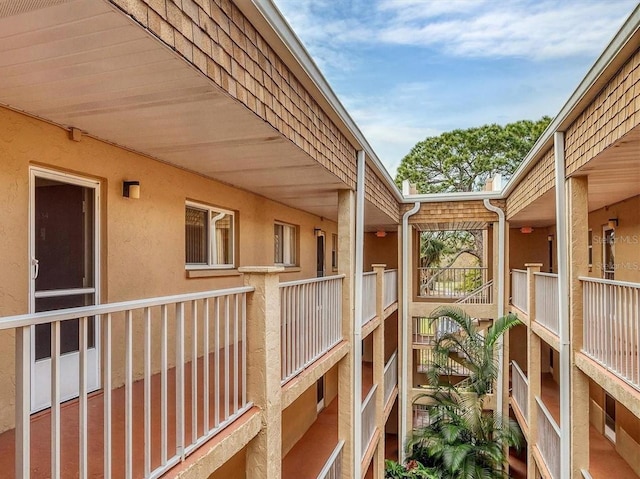 1540 Glen Oaks Dr E Unit B336, Sarasota, FL 34232 - view of patio / terrace
