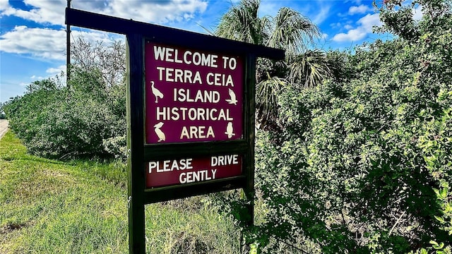 1640 Center Rd, Terra Ceia, FL 34250 - exterior view