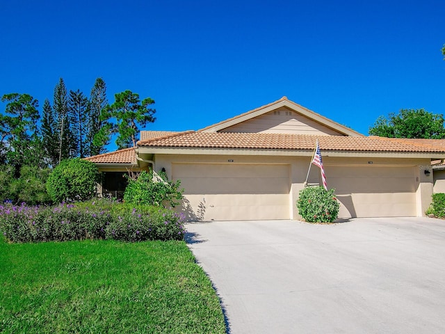 view of front facade with a garage