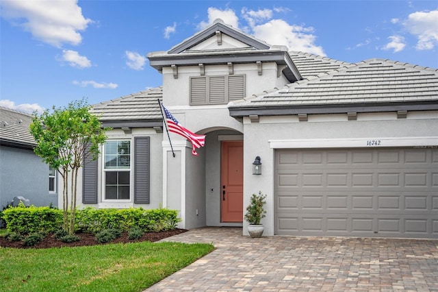 view of front of house with a garage