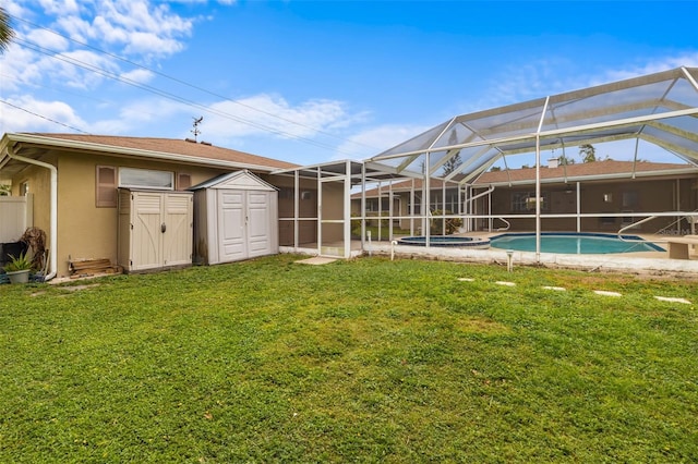 view of yard with a lanai