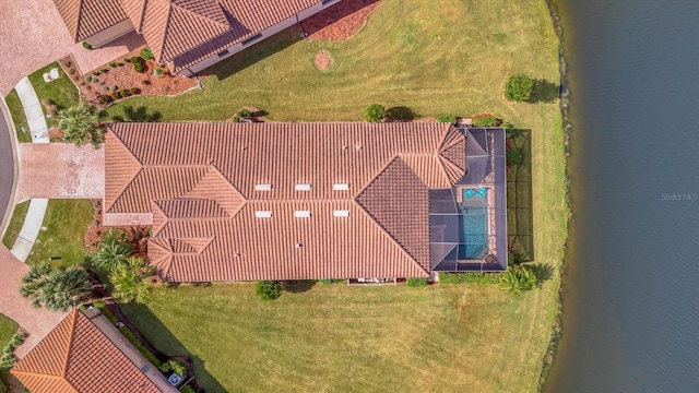 bird's eye view featuring a water view