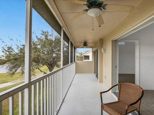 balcony featuring ceiling fan