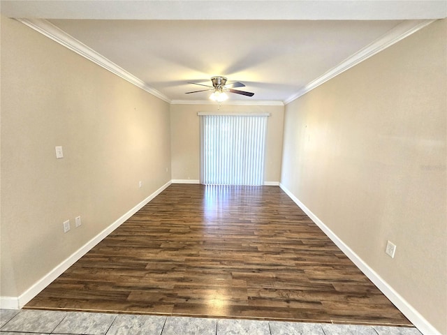 empty room featuring dark wood-type flooring, ceiling fan, and crown molding