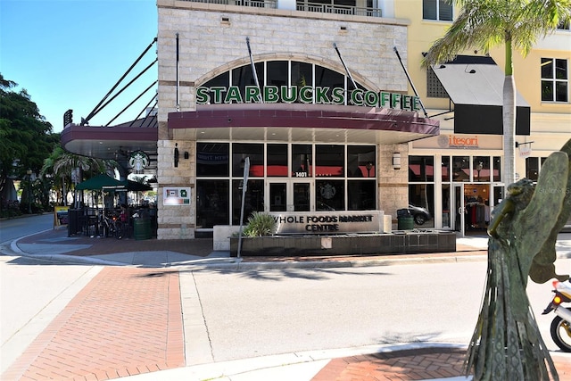 3712 Hampshire Ln Unit 5623, Sarasota, FL 34232 - view of building exterior