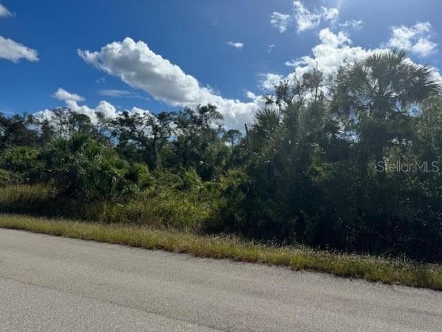 Listing photo 2 for Abate Ave, North Port FL 34288