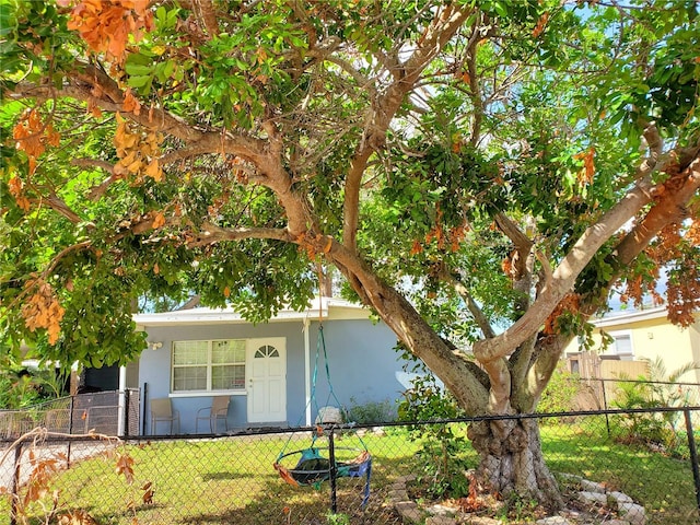 view of front of house