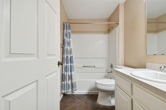 full bathroom featuring tile patterned flooring, shower / bath combo, vanity, and toilet