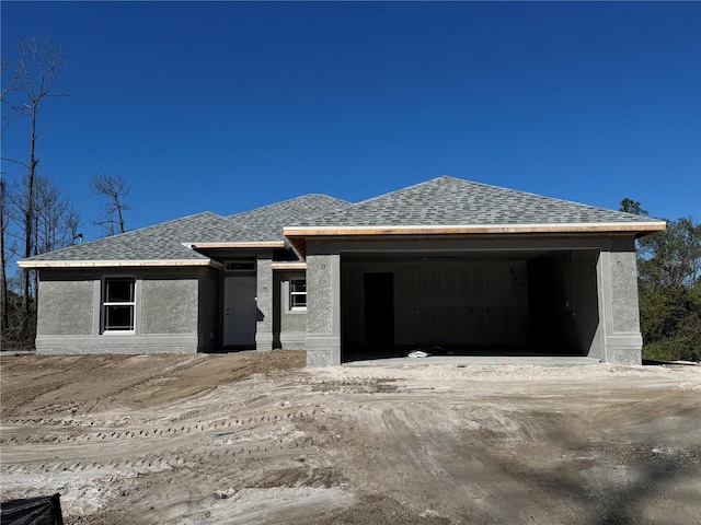 view of front facade with a garage