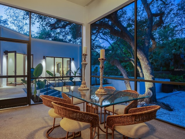 view of sunroom / solarium