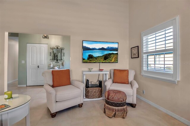 3410 Avenida Madera Unit B, Bradenton, FL 34210 - sitting room with baseboards