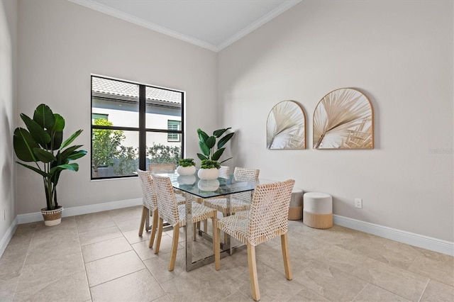 dining room with crown molding