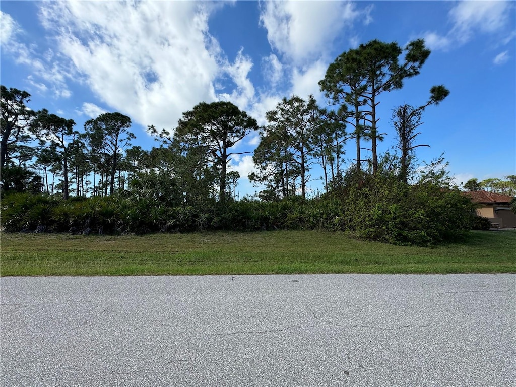 184 Jade St, Rotonda West, FL 33947