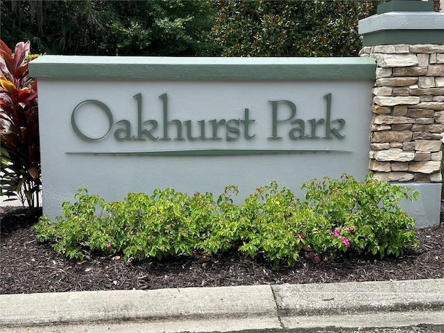 view of community / neighborhood sign