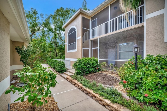 exterior space featuring a balcony