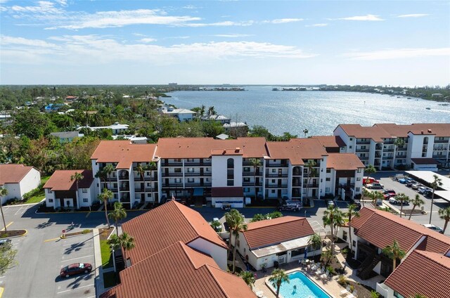 bird's eye view featuring a water view