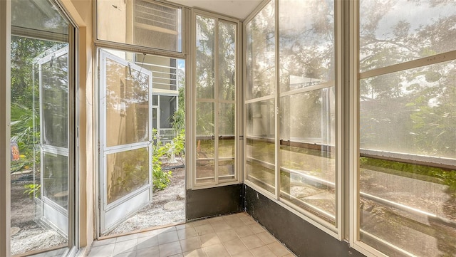 view of unfurnished sunroom