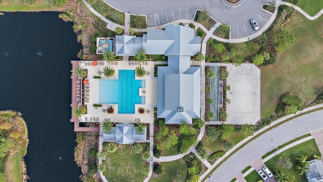 2520 Avolet Ct, Bradenton, FL 34211 - view of property location with a pool area and a nearby body of water