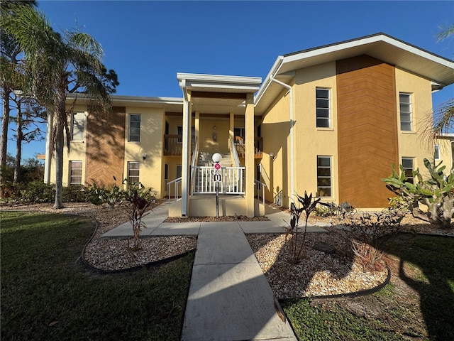 view of front of house with a porch