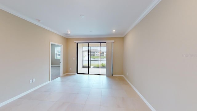 empty room with ornamental molding