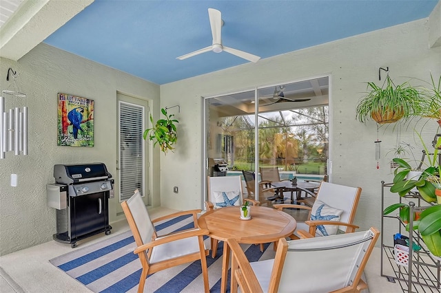 dining space with ceiling fan