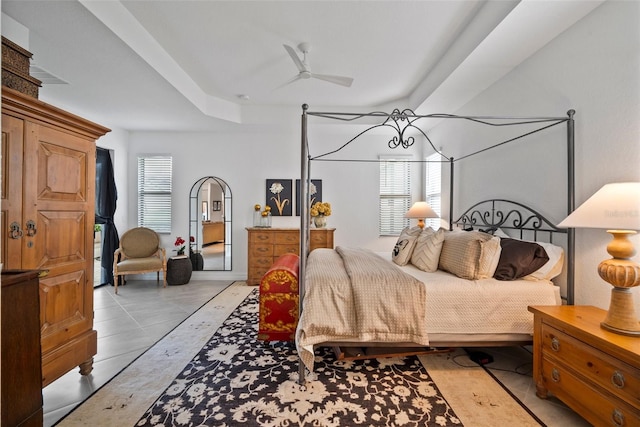 bedroom featuring ceiling fan