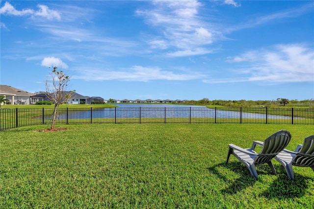 view of yard featuring a water view