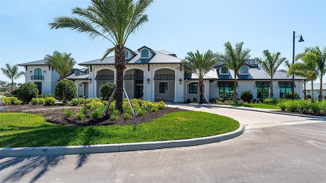 view of mediterranean / spanish-style house