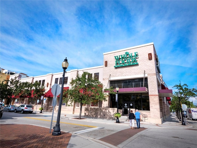 800 N Tamiami Trl Unit 307, Sarasota, FL 34236 - view of building exterior