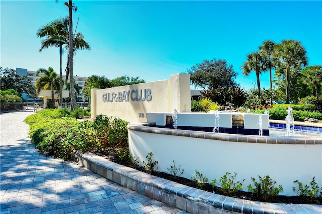 view of community / neighborhood sign