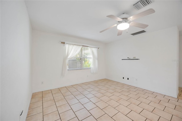 empty room with ceiling fan