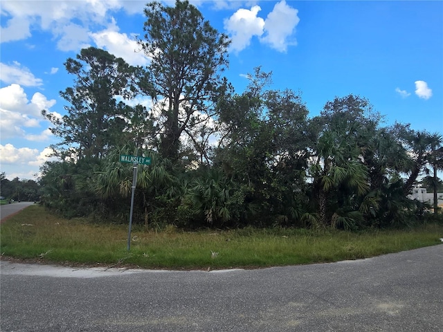 Listing photo 2 for Walmsley Ave, North Port FL 34287