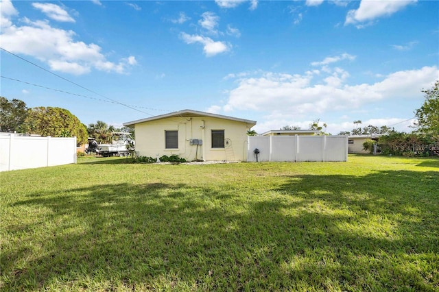 2057 Garden Pkwy, Bradenton, FL 34205 - view of back of house