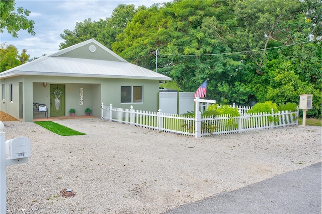 view of front of property