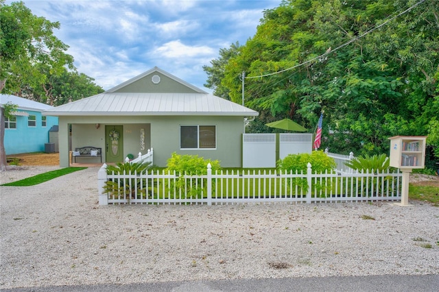 view of front of property