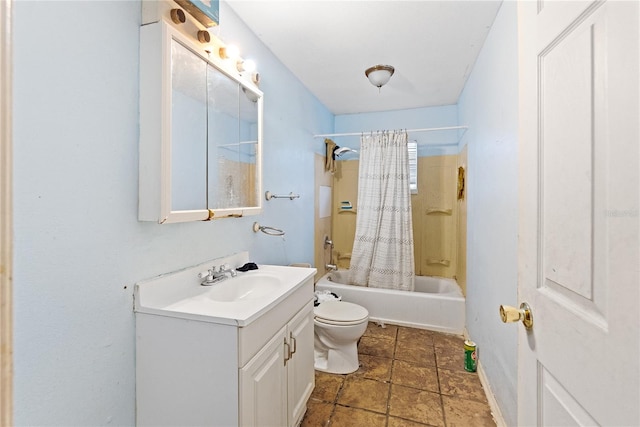 full bathroom with shower / tub combo with curtain, vanity, and toilet