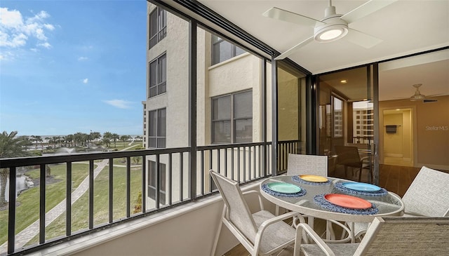 balcony with ceiling fan