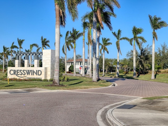 5058 Surfside Cir, Lakewood Ranch, FL 34211 - community / neighborhood sign featuring a lawn