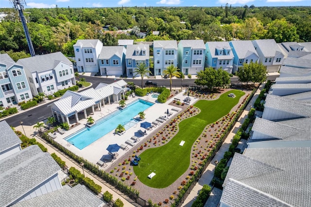 bird's eye view with a view of trees