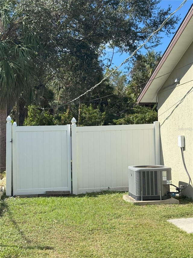 view of yard with cooling unit