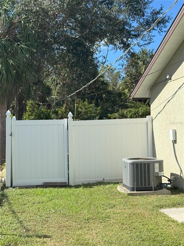 4121 Durant St, Port Charlotte, FL 33948 - view of yard