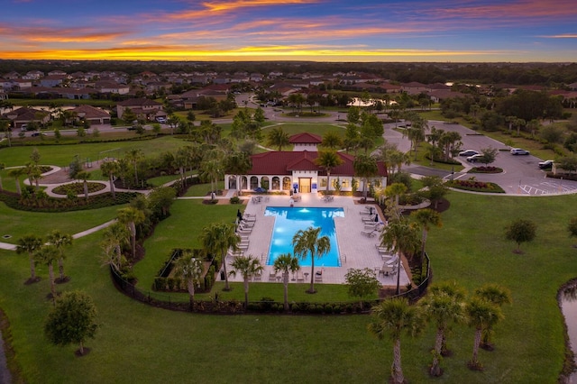 view of aerial view at dusk