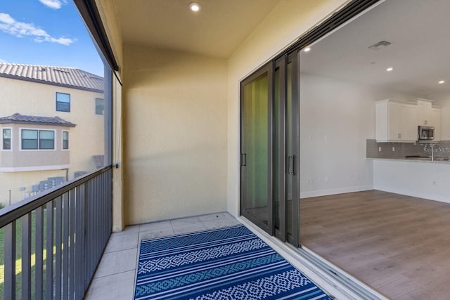 balcony featuring sink